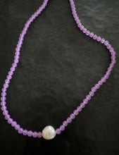 Load image into Gallery viewer, Colour rays choker - Violet
